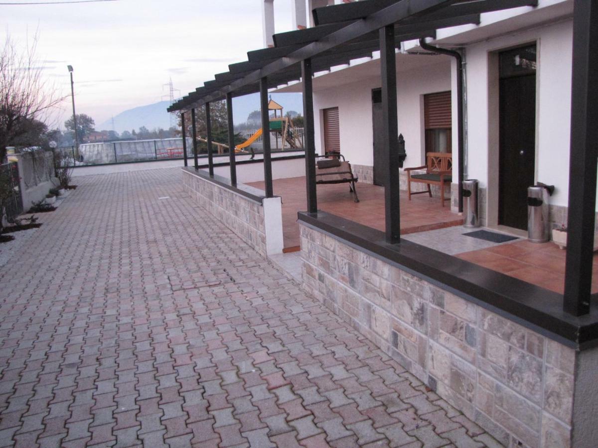 Quattro Stagioni Hotel Padula Exterior foto