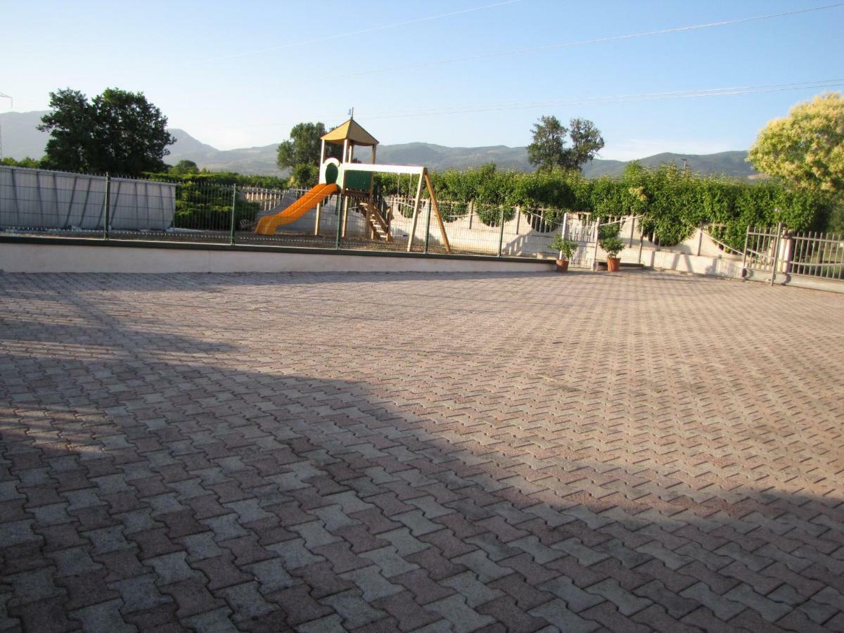 Quattro Stagioni Hotel Padula Exterior foto